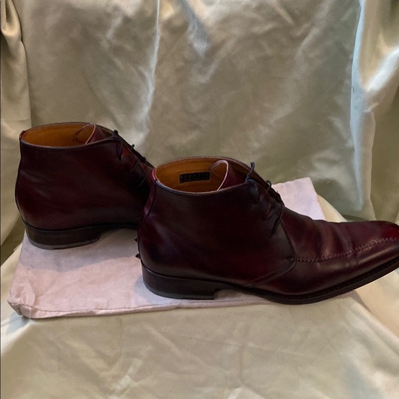 Beautiful Bordeaux Mens Harris Chukka Boots from Barneys New York. - Picture 3 of 13